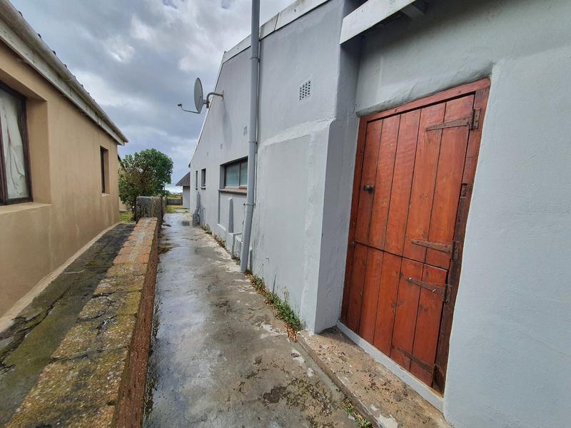 4 Bedroom Property for Sale in Gouritsmond Western Cape